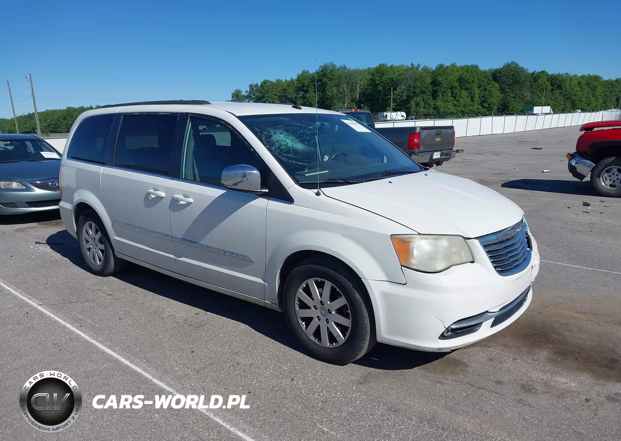 2011 Chrysler Town & Country Touring-L