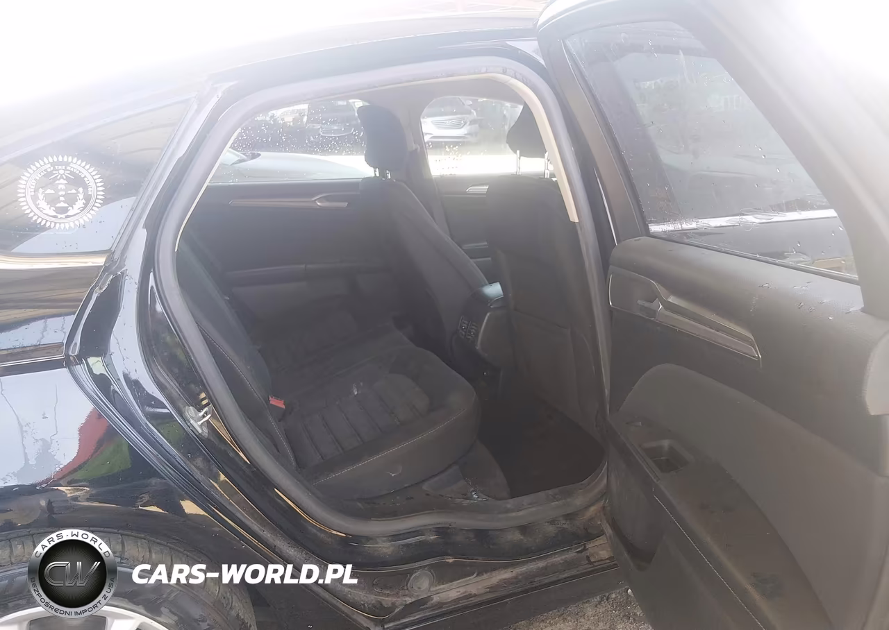 2018 Ford Fusion Se VIN:3FA6P0H74JR241087 - 8