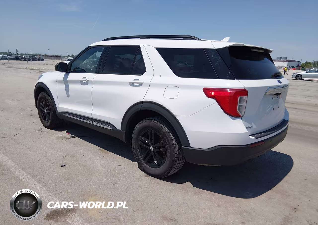 2020 Ford Explorer Xlt VIN:1FMSK8DH7LGC00723 - 3