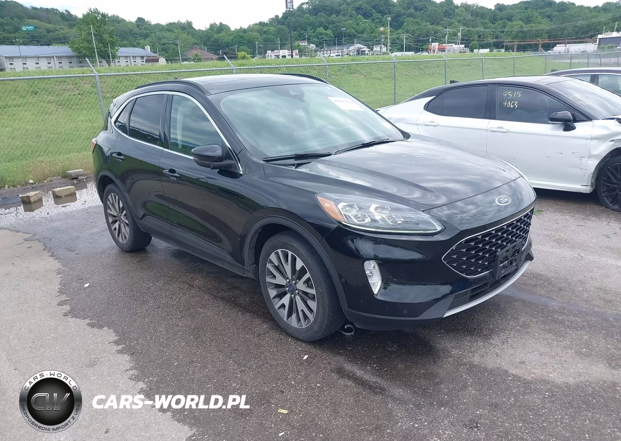 2020 Ford Escape Titanium – zdjęcie 1 z 20