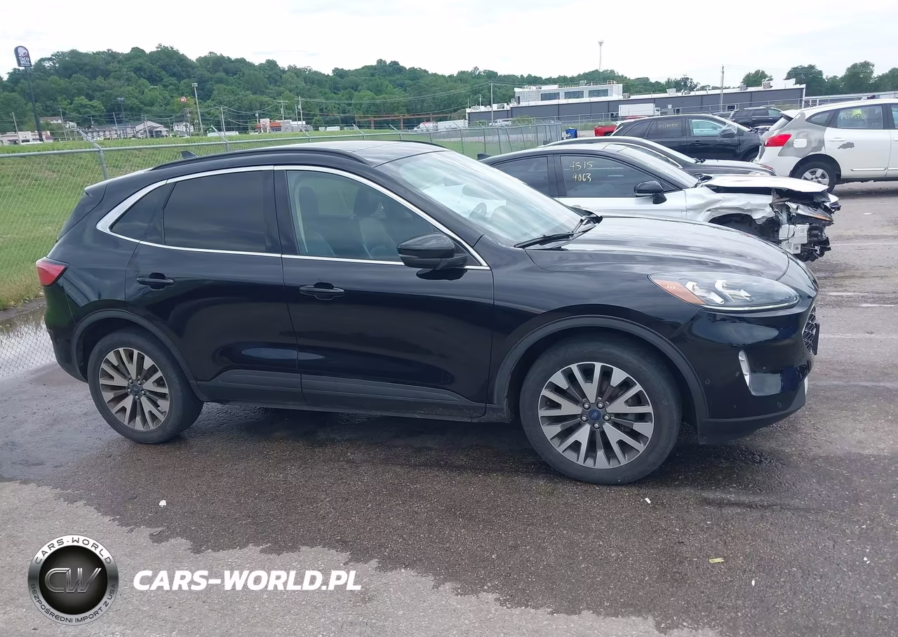 2020 Ford Escape Titanium VIN:1FMCU9J91LUA73681 - 13