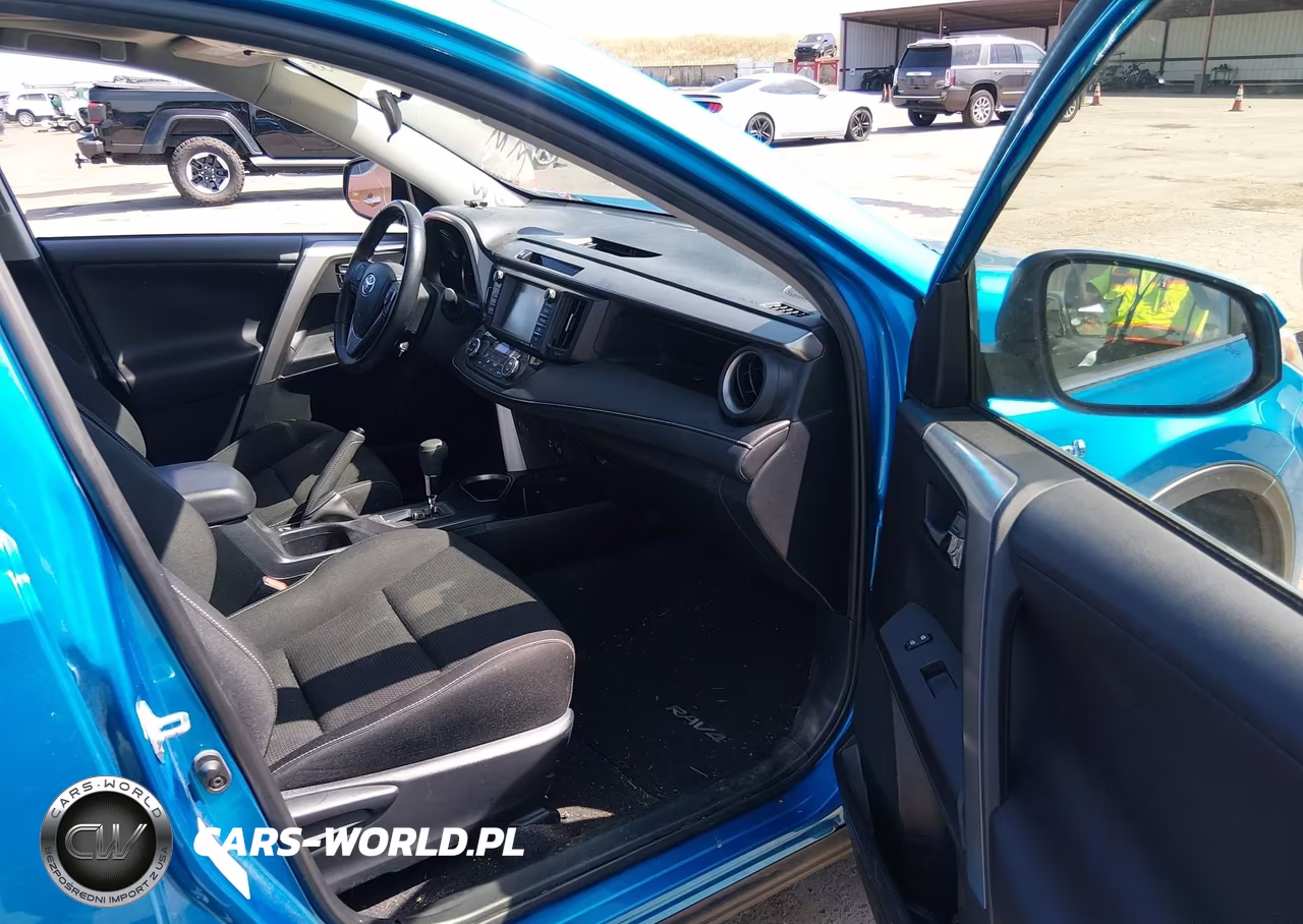 2017 Toyota Rav4 Hybrid Xle VIN:JTMRJREV6HD085251 - 5
