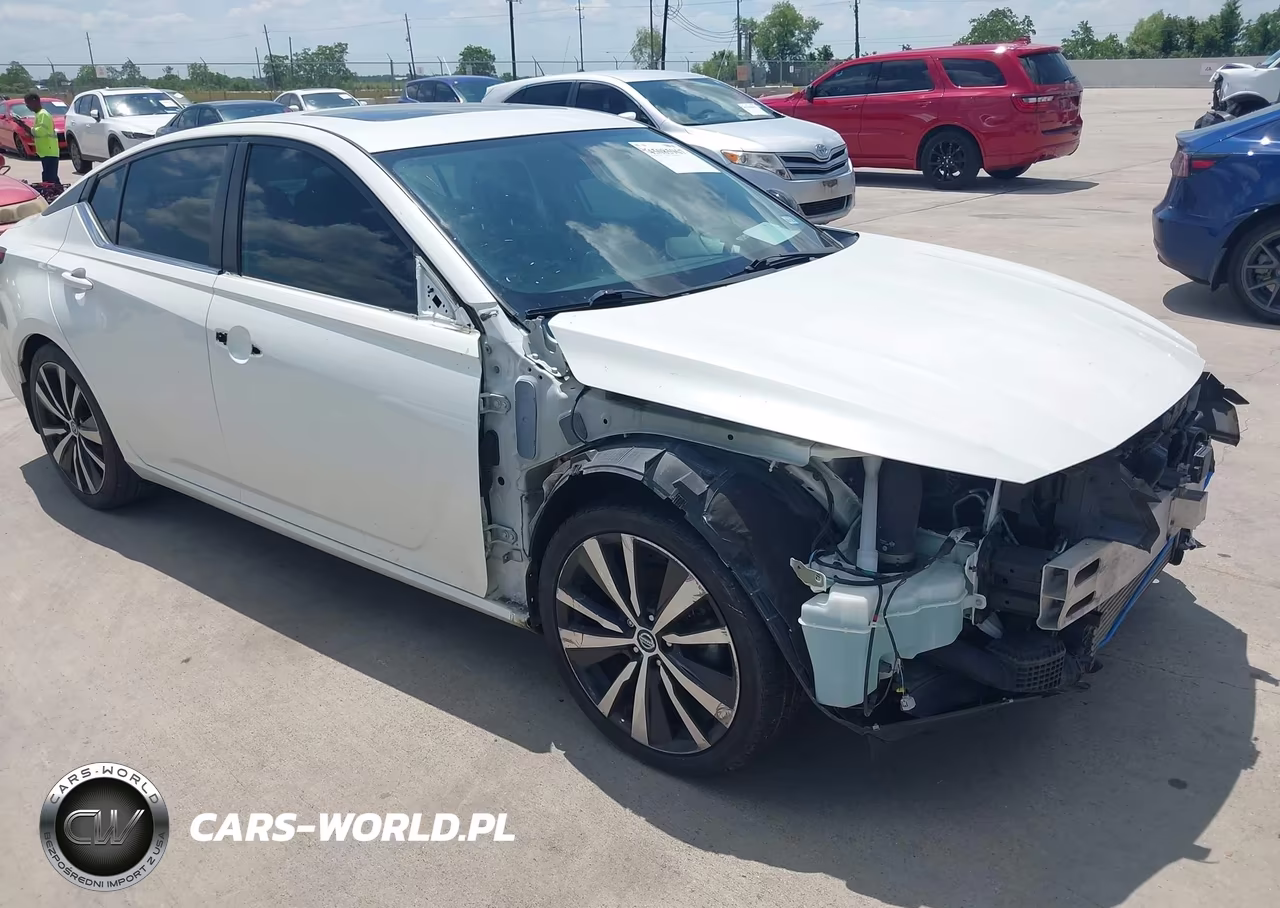 2019 Nissan Altima 2.0 Sr