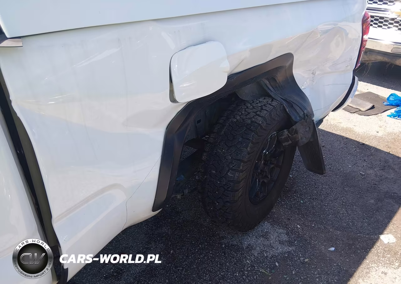 2022 Toyota Tacoma Sr V6 VIN:3TYSZ5AN8NT057870 - 6