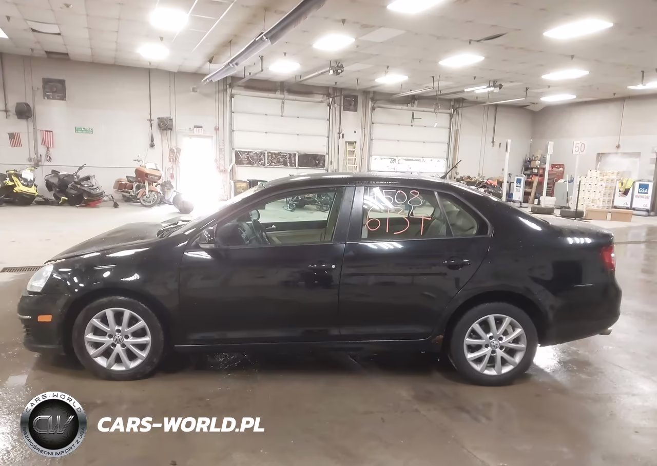 2010 Volkswagen Jetta Limited Edition VIN:3VWRZ7AJXAM157284 - 14