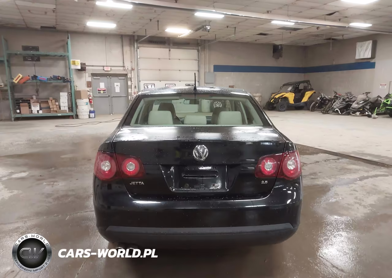 2010 Volkswagen Jetta Limited Edition VIN:3VWRZ7AJXAM157284 - 16
