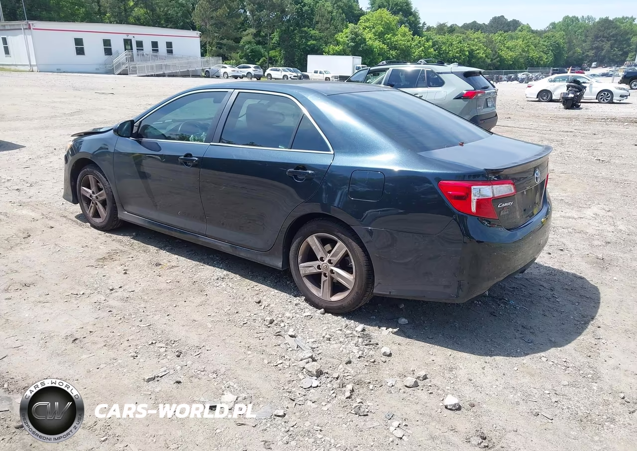 2014 Toyota Camry Se VIN:4T1BF1FK6EU342084 - 3