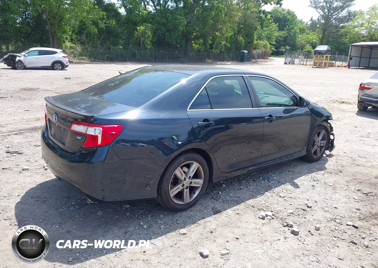 2014 Toyota Camry Se VIN:4T1BF1FK6EU342084 - 4