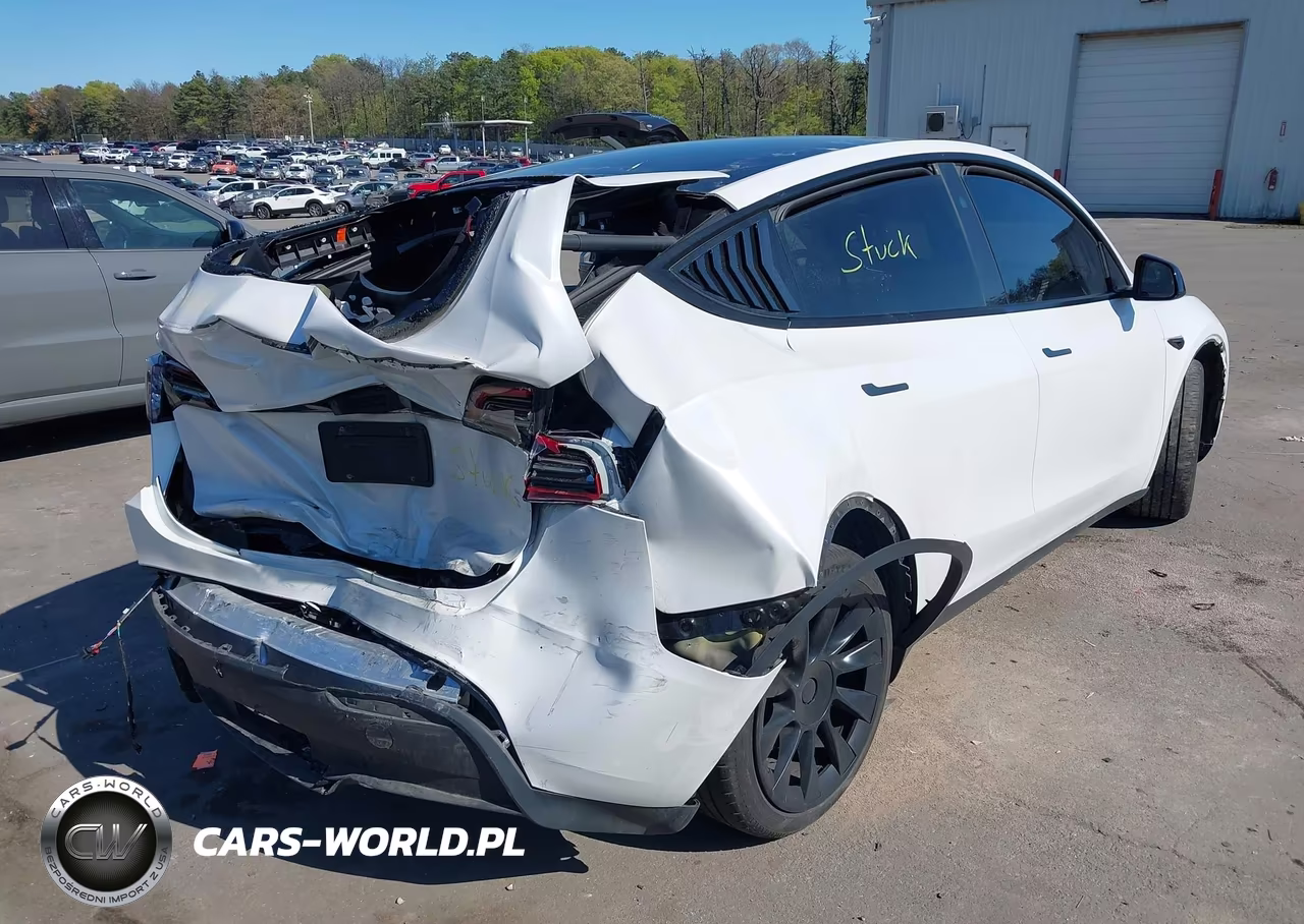 2023 Tesla Model Y Awd-Long Range Dual Motor All-Wheel Drive VIN:7SAYGDEE3PA187305 - 4