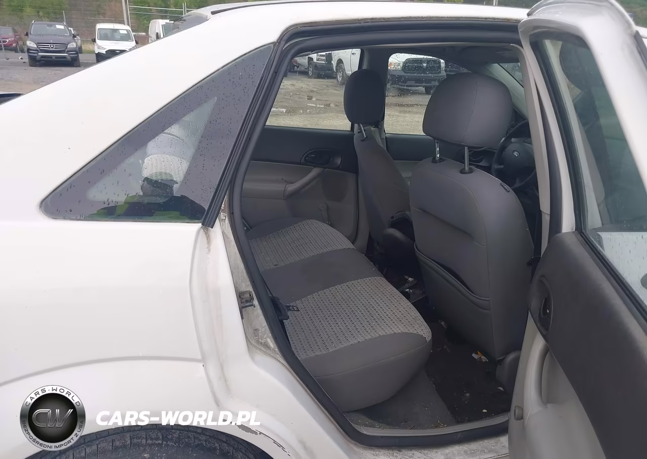 2006 Ford Focus Zx4 VIN:1FAHP34N06W171705 - 8