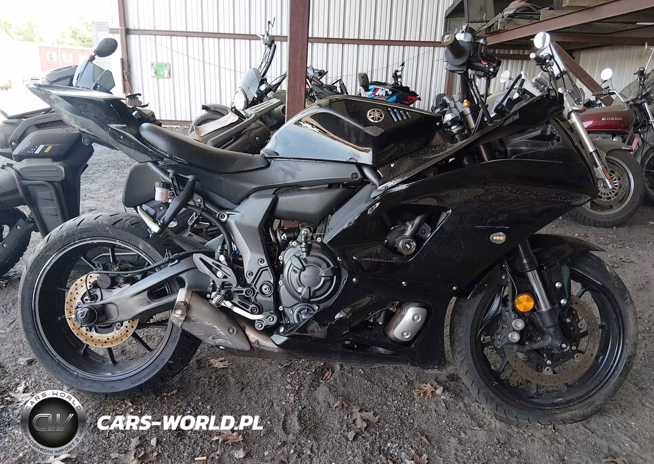 2023 Yamaha Yzfr7 VIN:JYARM38E4PA005084 - 11