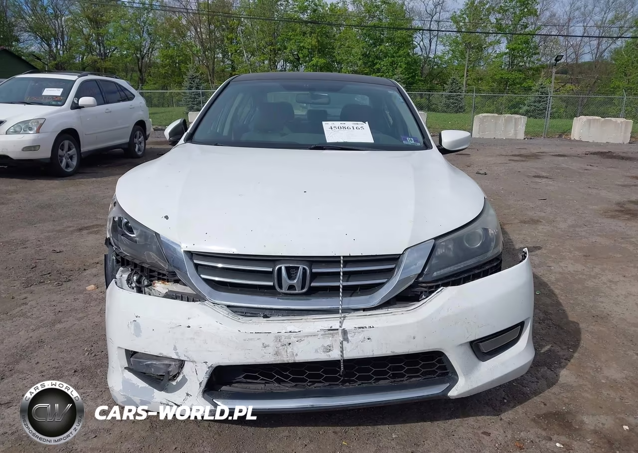 2015 Honda Accord Sport VIN:1HGCR2F51FA021879 - 12