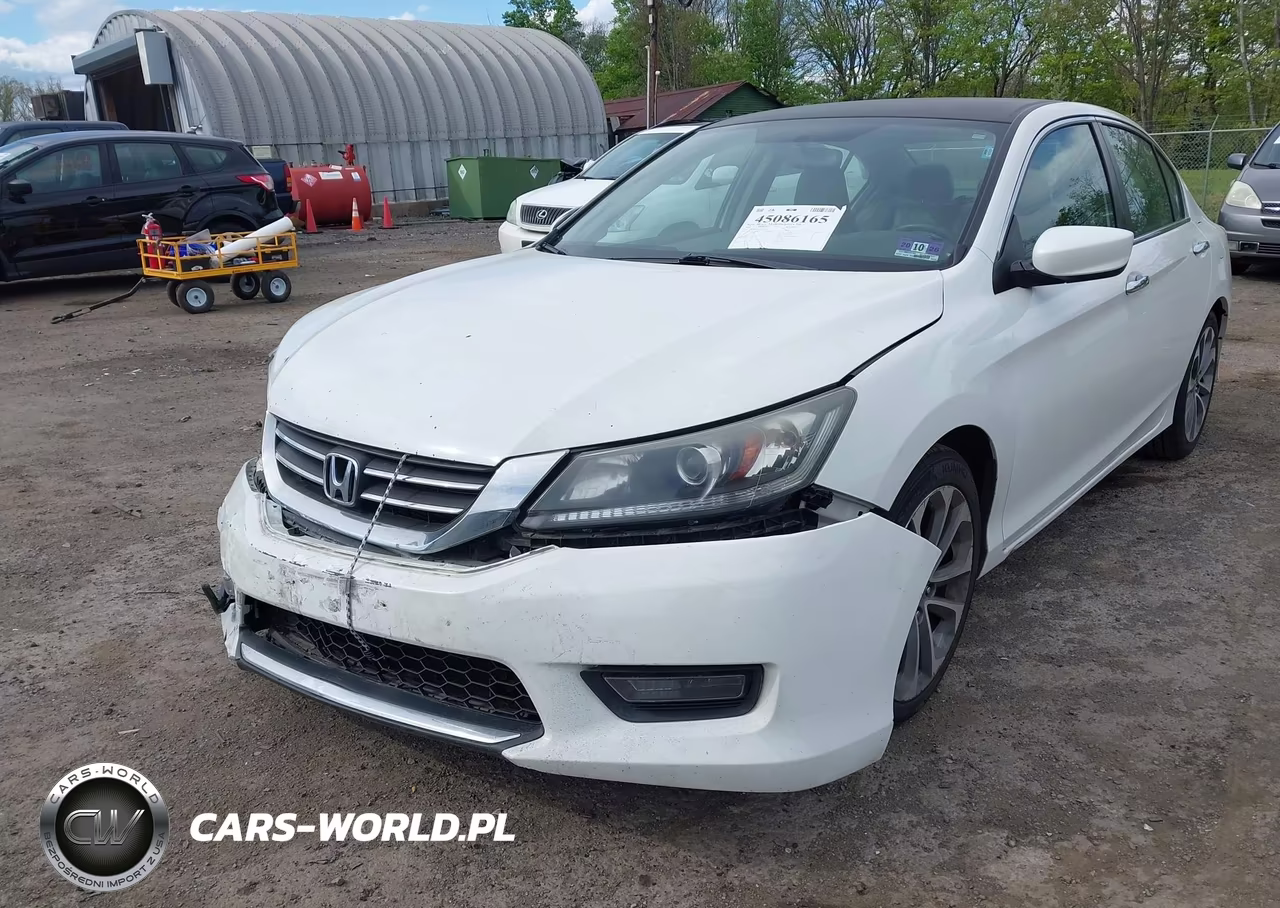 2015 Honda Accord Sport VIN:1HGCR2F51FA021879 - 17