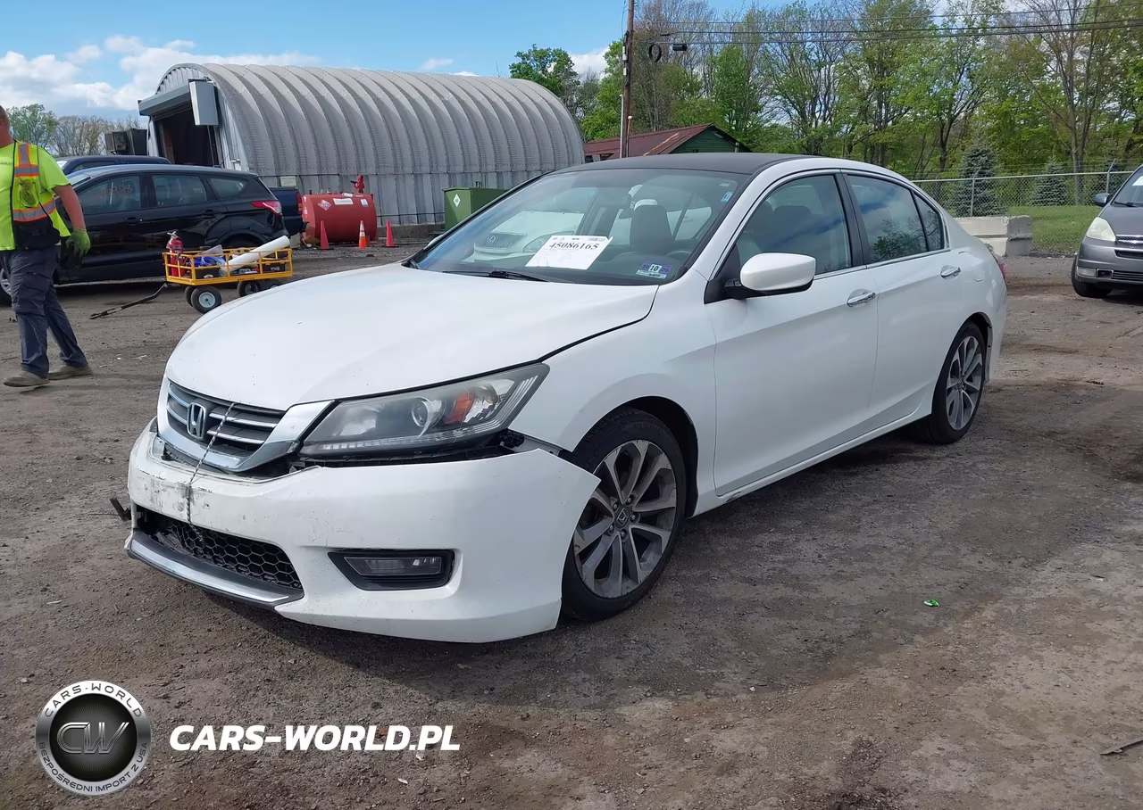 2015 Honda Accord Sport VIN:1HGCR2F51FA021879 - 2
