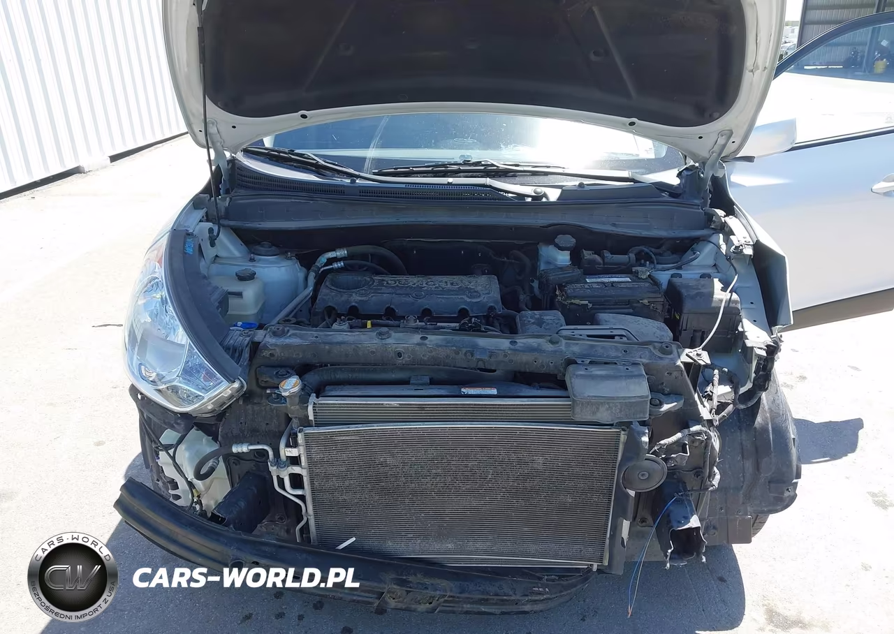 2011 Hyundai Tucson Gls VIN:KM8JUCAC8BU214650 - 10