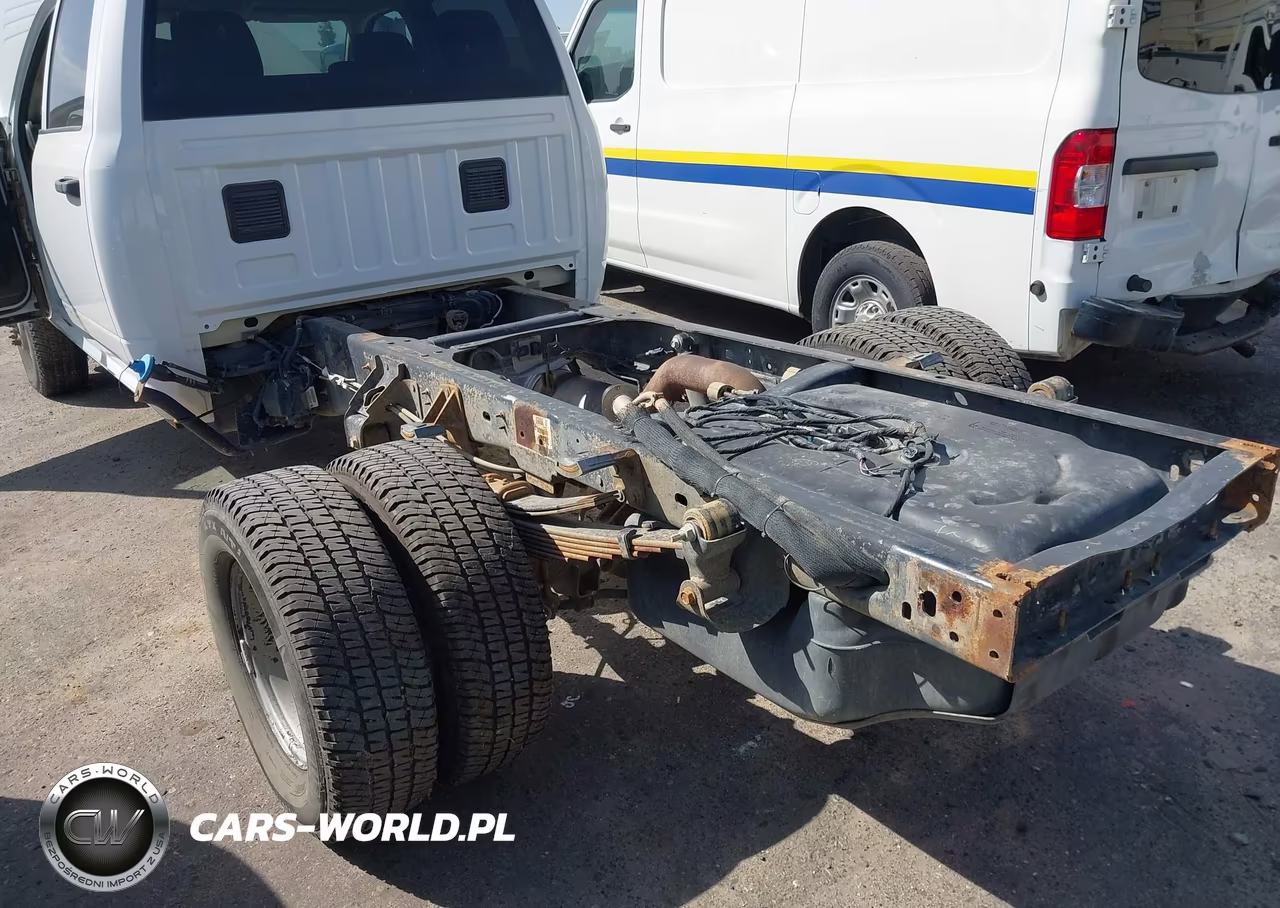 2011 Ram Ram 3500 Hd Chassis St-Slt-Laramie VIN:3D6WZ4CL7BG529029 - 19