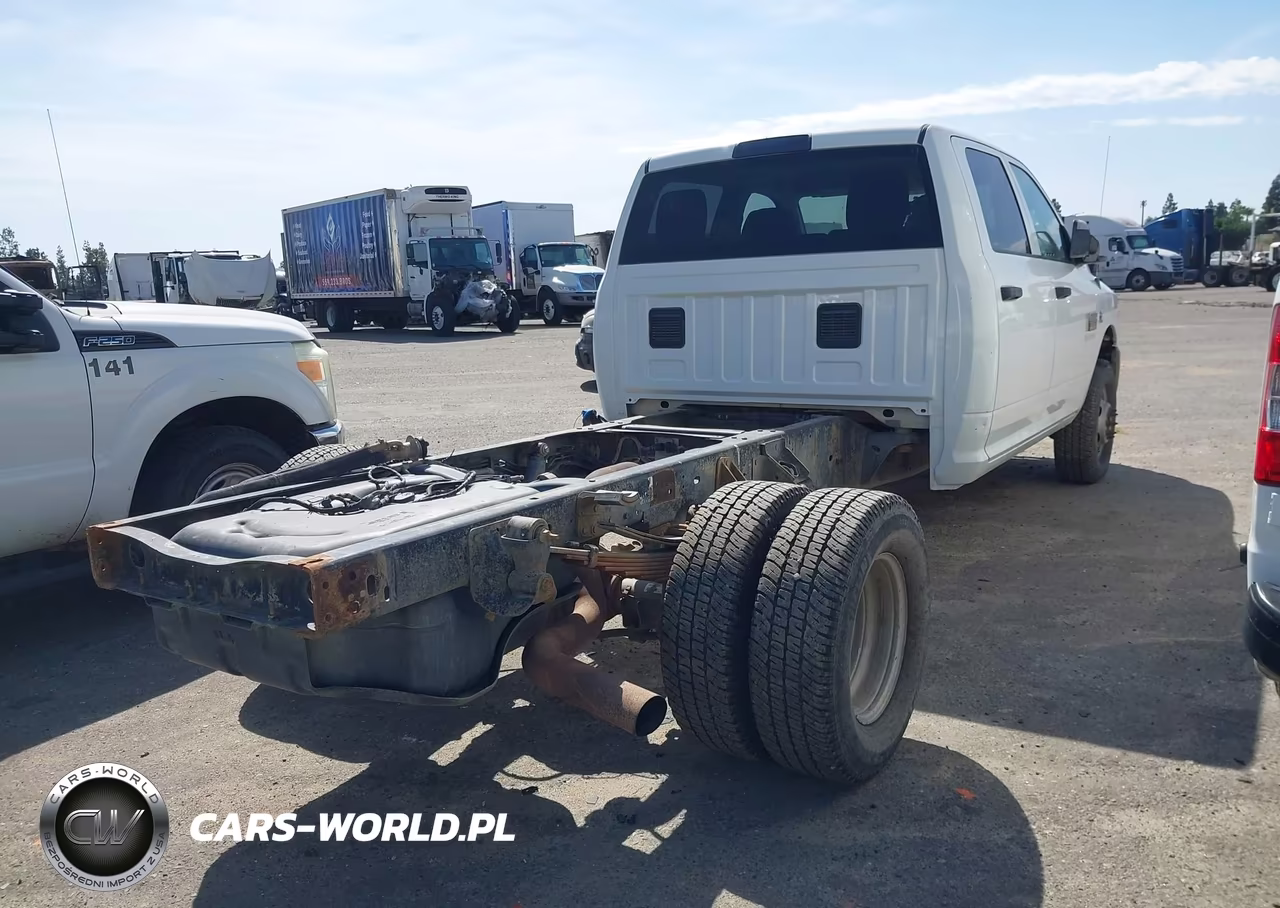 2011 Ram Ram 3500 Hd Chassis St-Slt-Laramie VIN:3D6WZ4CL7BG529029 - 4