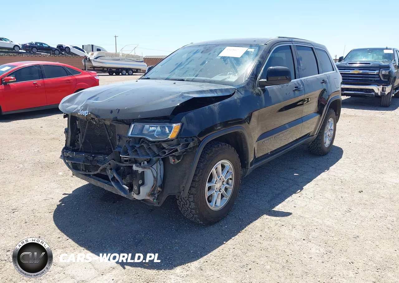 2020 Jeep Grand Cherokee Laredo 4X4 VIN:1C4RJFAGXLC447943 - 2