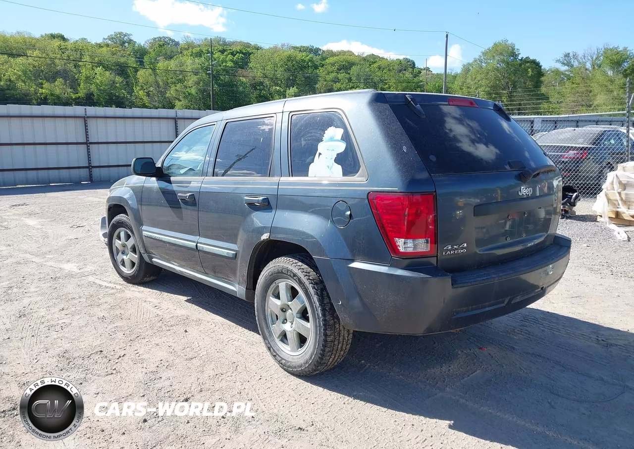 2008 Jeep Grand Cherokee Laredo VIN:1J8GR48K38C107130 - 3