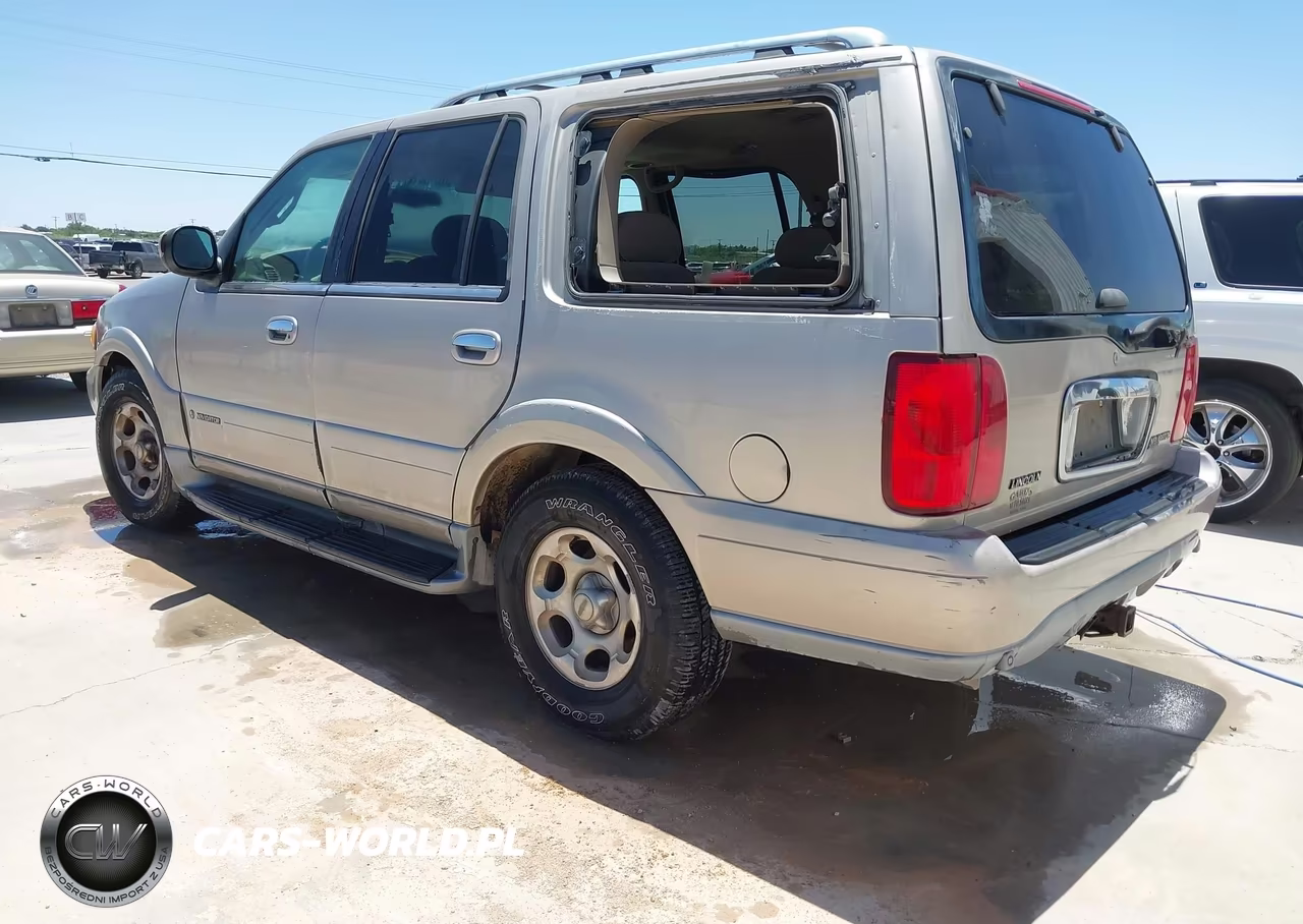 2000 Lincoln Navigator VIN:5LMEU27A8YLJ32706 - 3