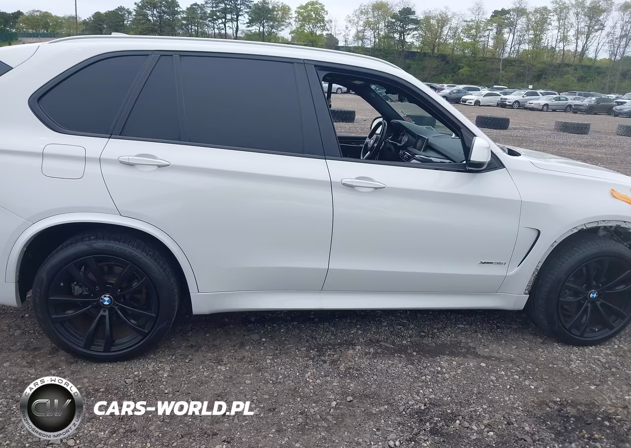 2017 BMW X5 xDrive35I VIN:5UXKR0C30H0V74824 - 13