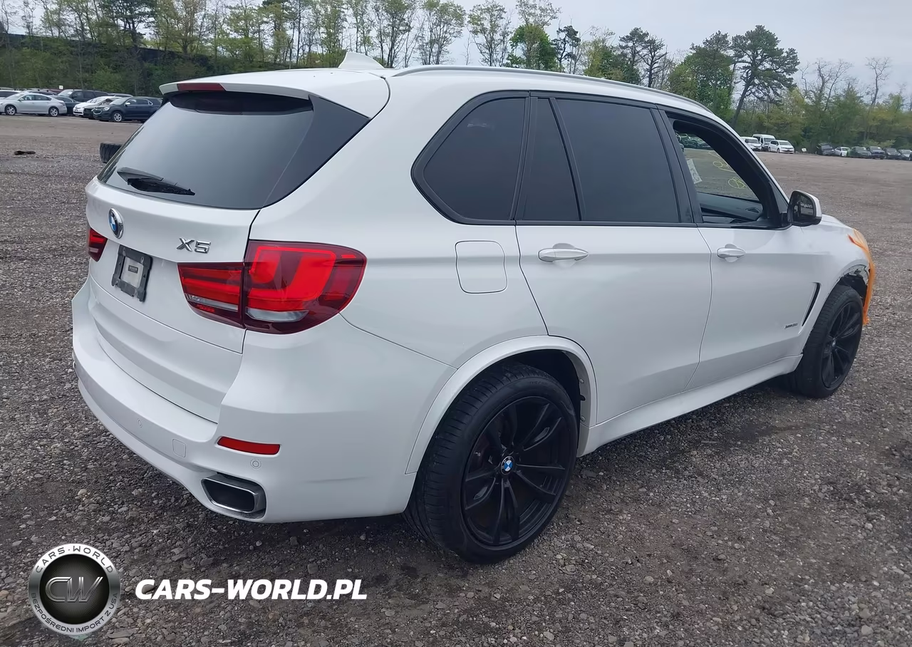 2017 BMW X5 xDrive35I VIN:5UXKR0C30H0V74824 - 4