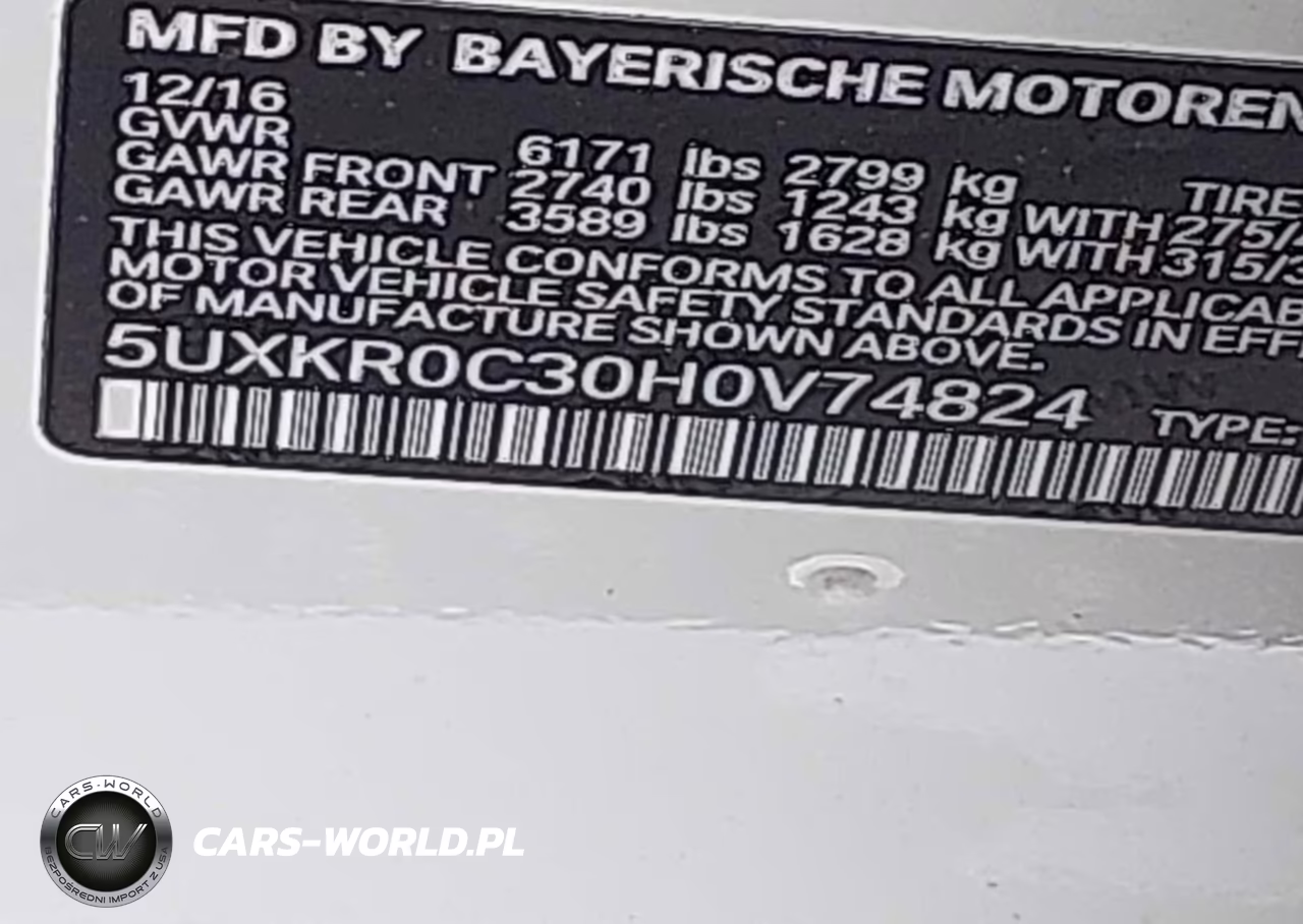 2017 BMW X5 xDrive35I VIN:5UXKR0C30H0V74824 - 9
