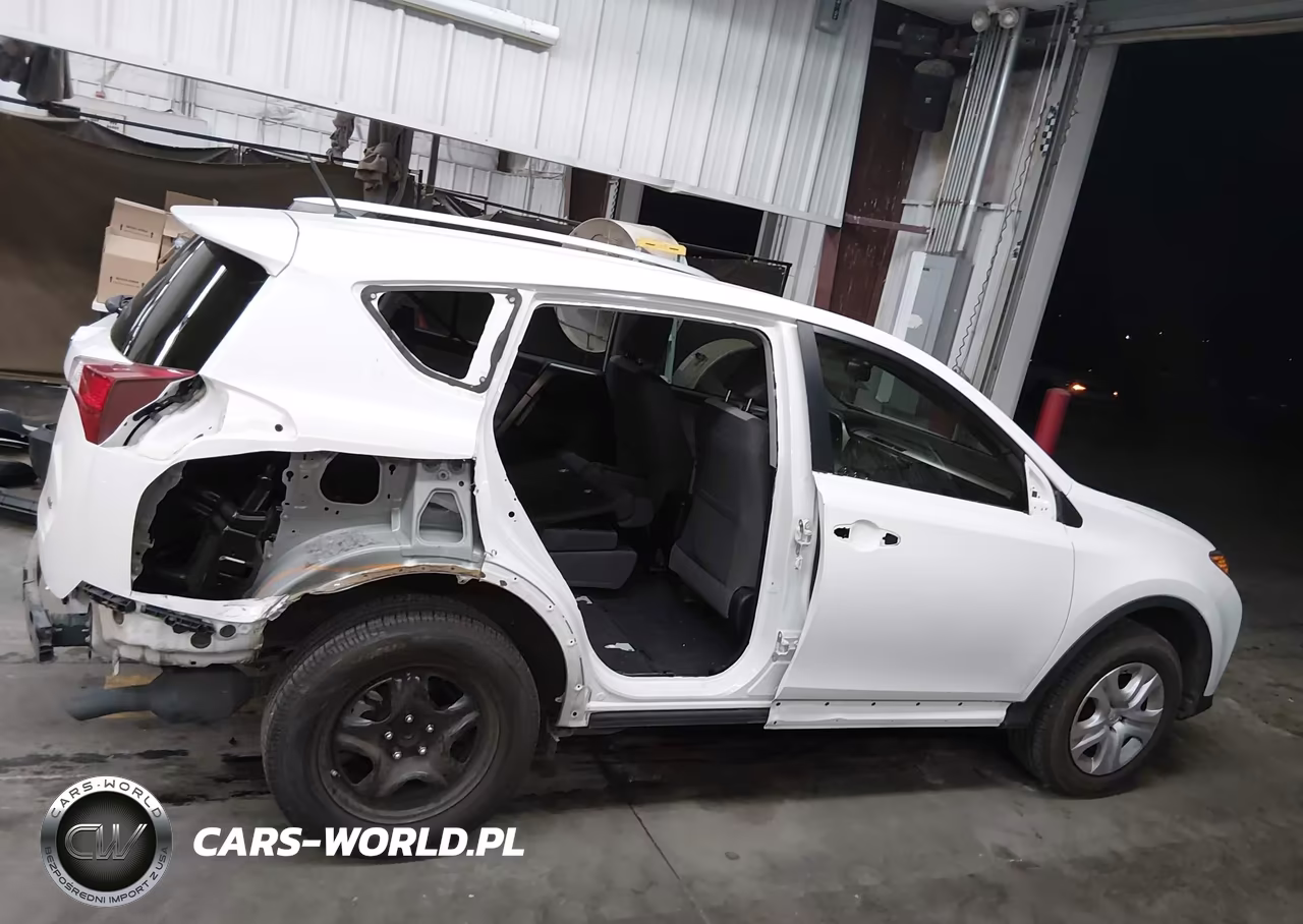 2015 Toyota Rav4 Le VIN:JTMZFREV6FJ056901 - 14