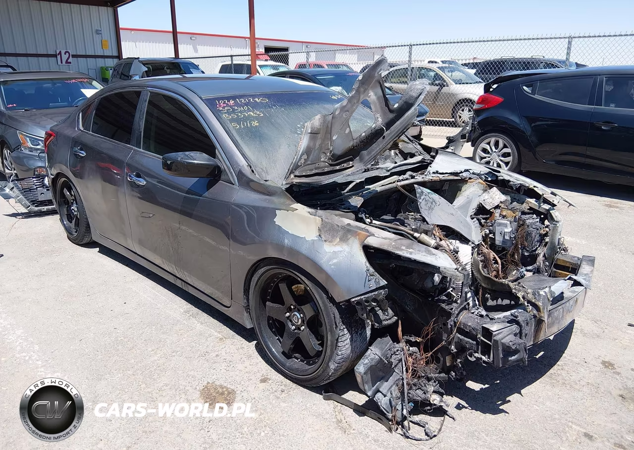 2018 Nissan Altima 2.5 Sr – zdjęcie 1 z 10