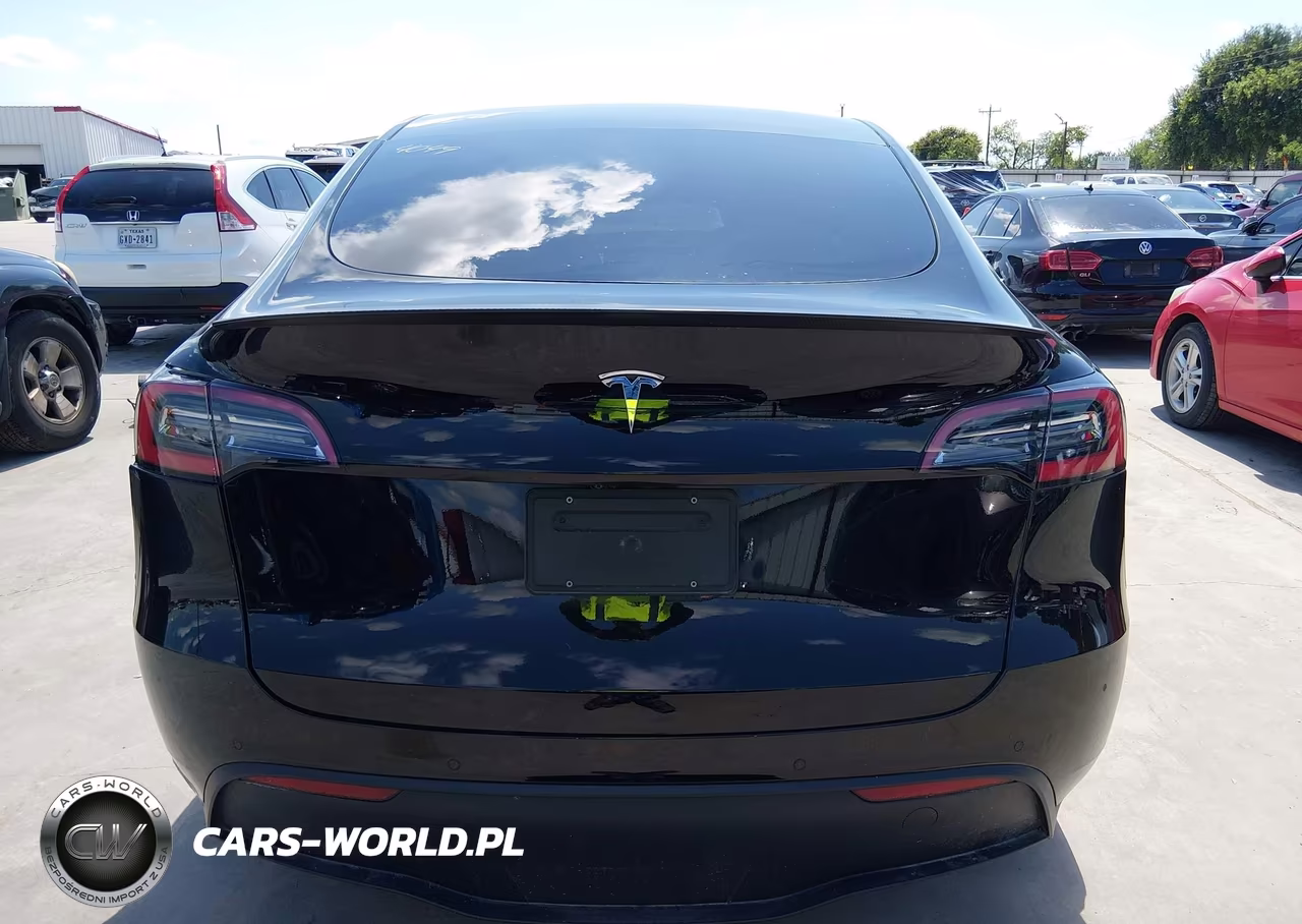 2021 Tesla Model Y Performance Dual Motor All-Wheel Drive VIN:5YJYGDEF5MF084049 - 16