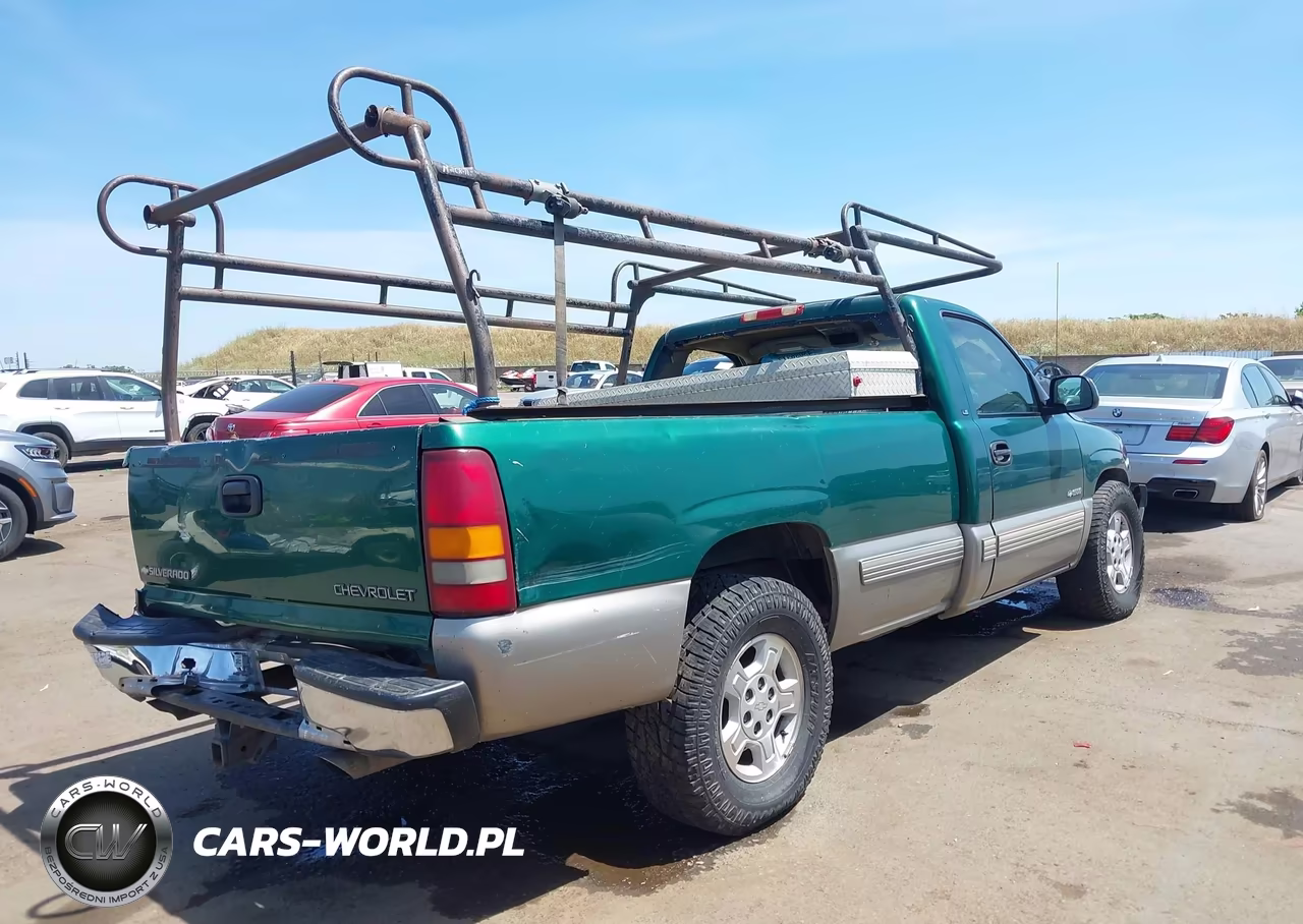 2000 Chevrolet Silverado 1500 Ls VIN:1GCEC14V3YE153656 - 4