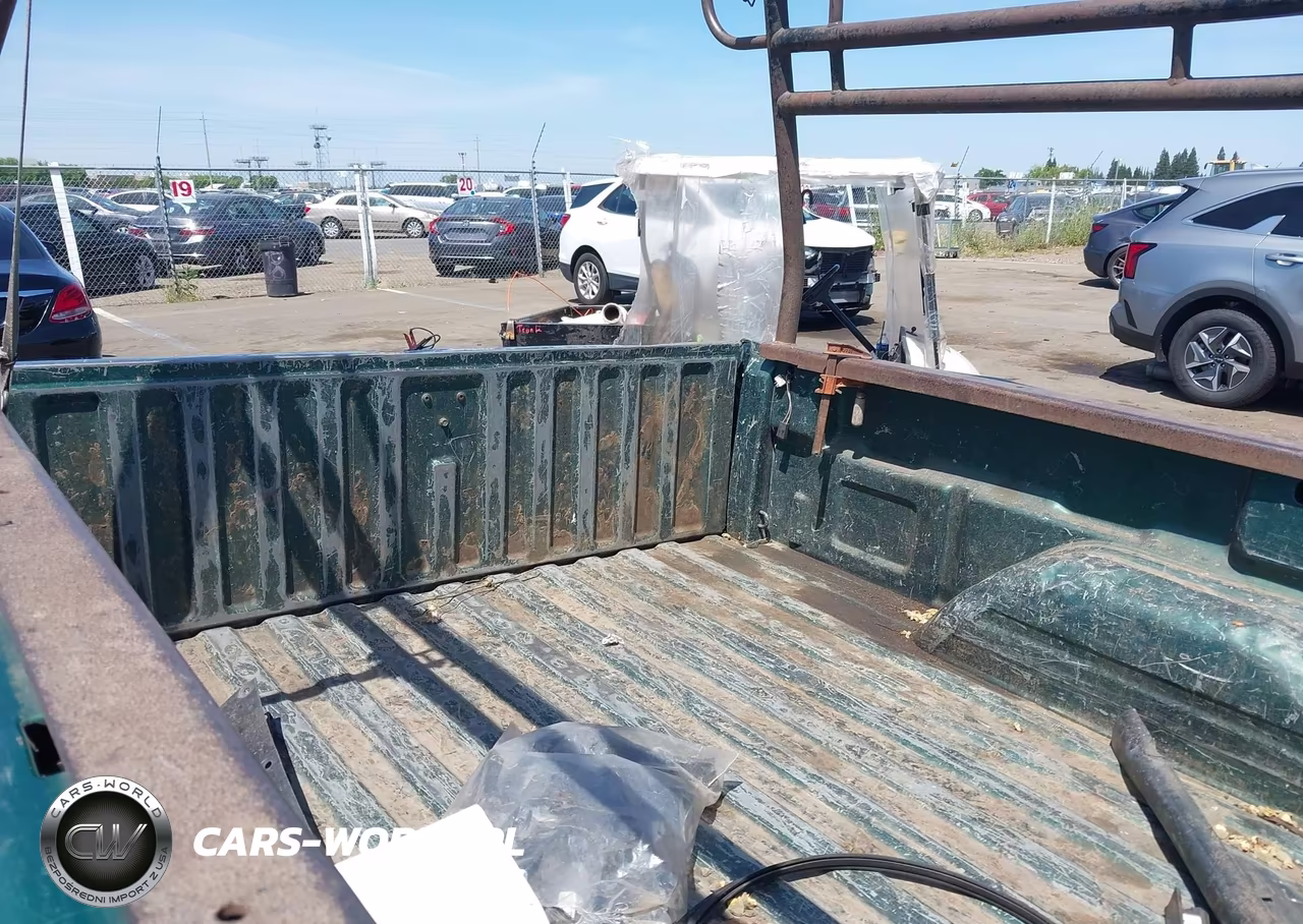 2000 Chevrolet Silverado 1500 Ls VIN:1GCEC14V3YE153656 - 8