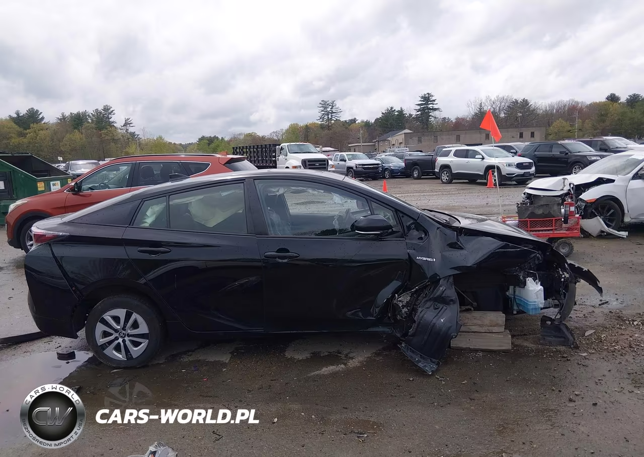 2017 Toyota Prius Four VIN:JTDKARFU5H3037799 - 13