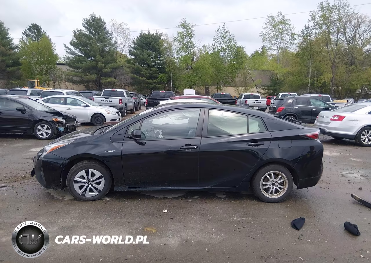 2017 Toyota Prius Four VIN:JTDKARFU5H3037799 - 14