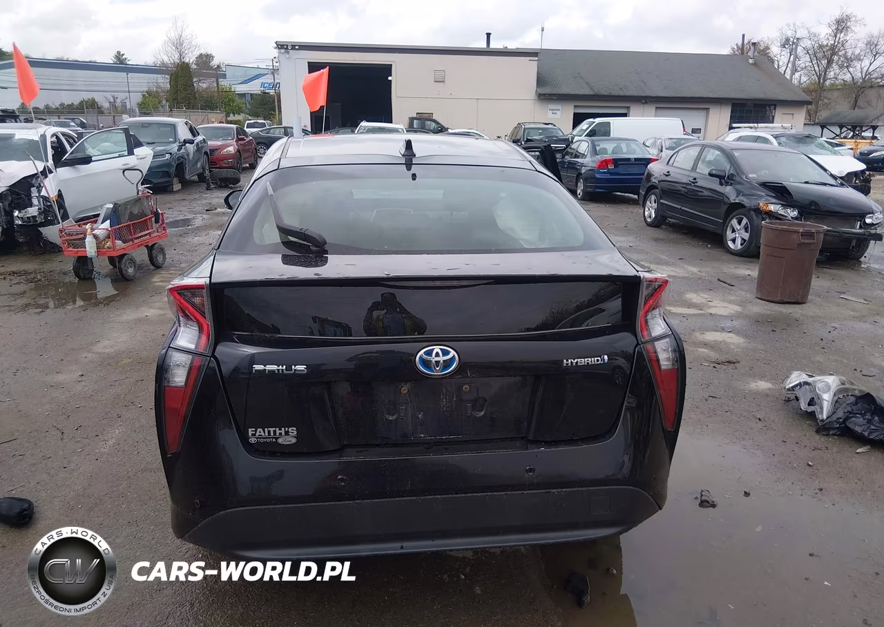 2017 Toyota Prius Four VIN:JTDKARFU5H3037799 - 16