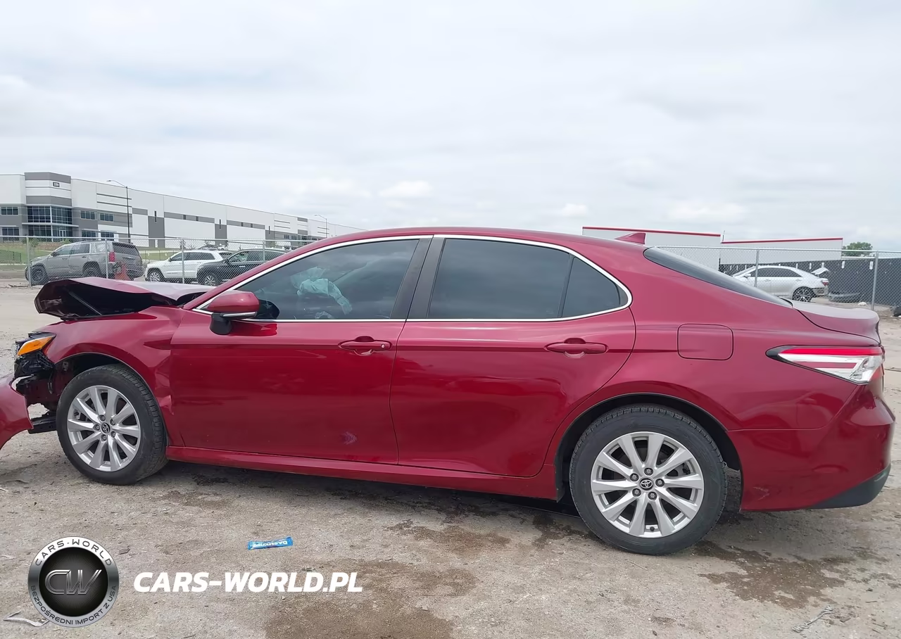 2020 Toyota Camry Le VIN:4T1L11AK9LU998576 - 14