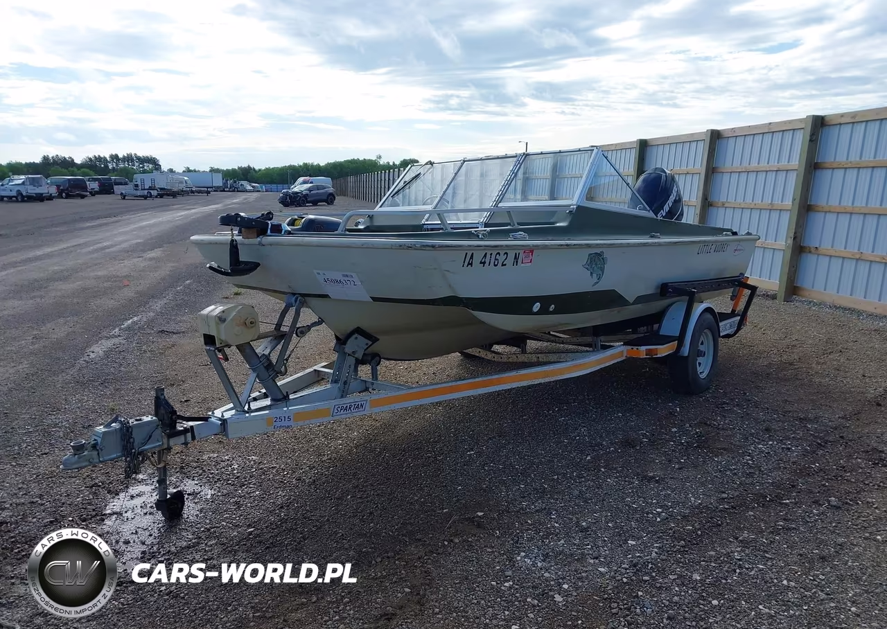 1968 Larson Shark (Tri Hull) VIN:2864466 - 2