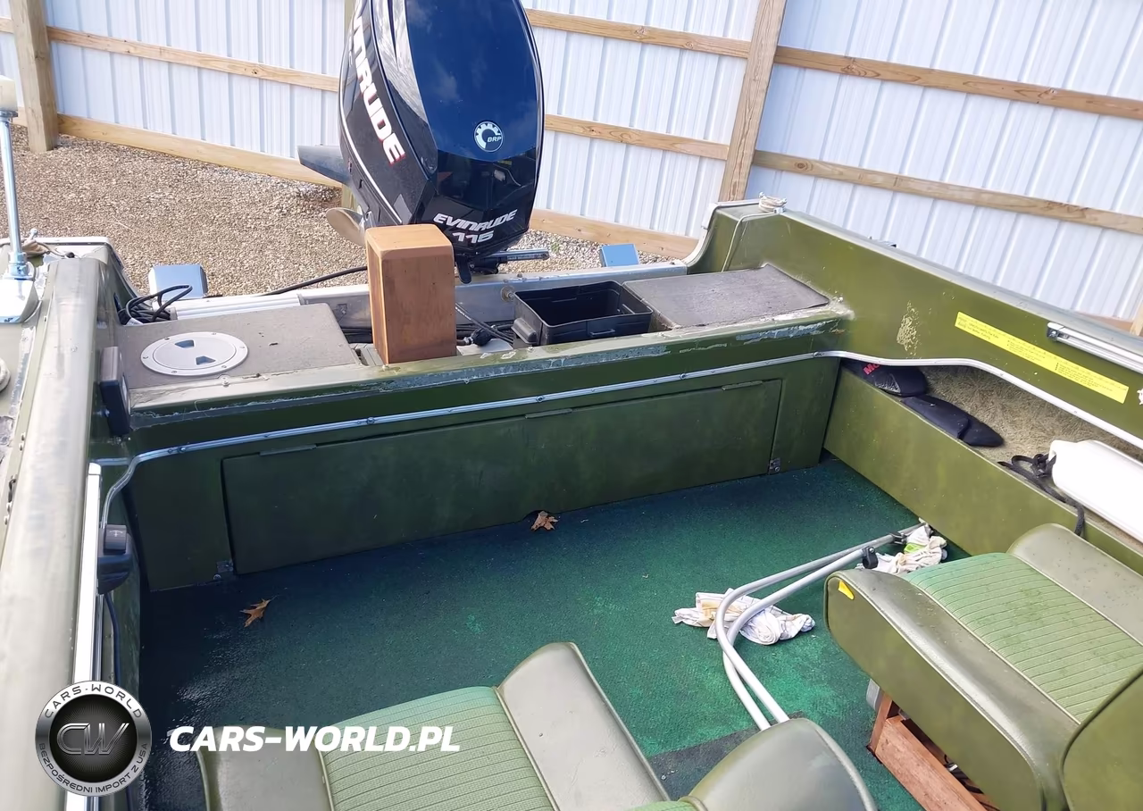 1968 Larson Shark (Tri Hull) VIN:2864466 - 8