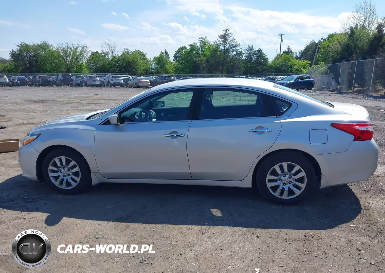 2017 Nissan Altima 2.5 S VIN:1N4AL3AP4HC471402 - 14