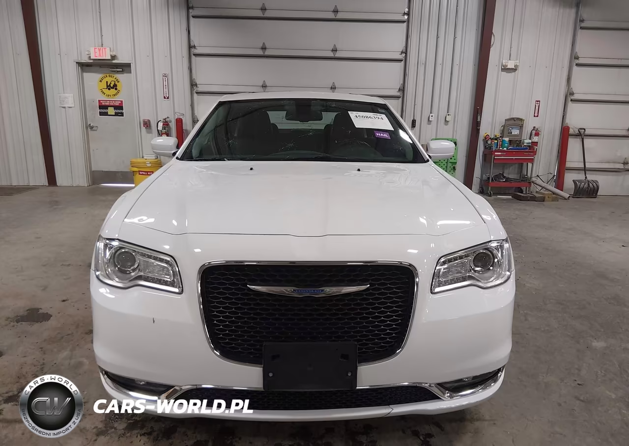 2015 Chrysler 300 Limited VIN:2C3CCARGXFH808391 - 12