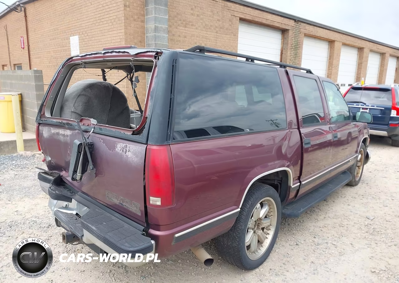 1997 Chevrolet Suburban 1500 VIN:3GNEC16R5VG110271 - 4