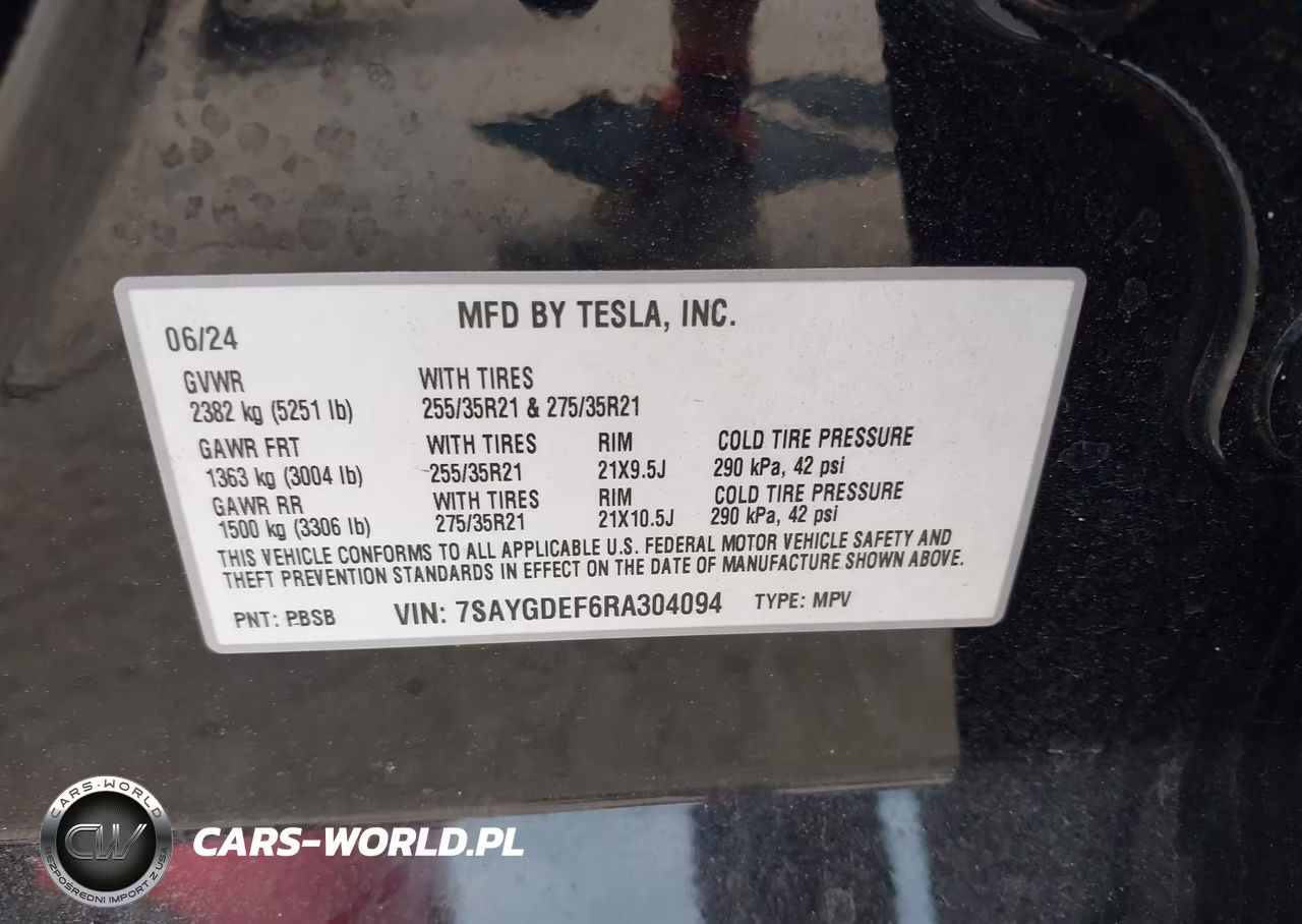 2024 Tesla Model Y Performance Dual Motor All-Wheel Drive VIN:7SAYGDEF6RA304094 - 9