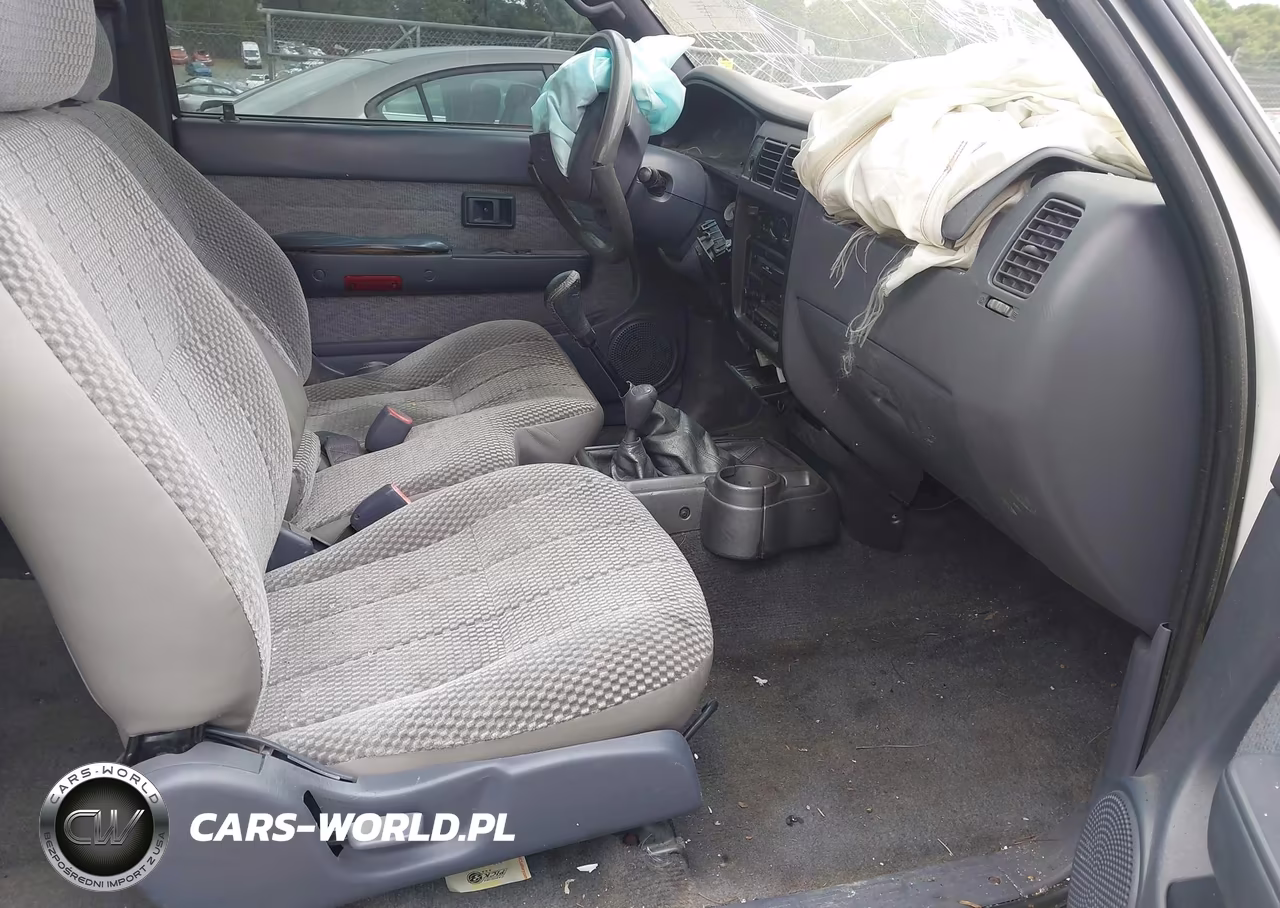 1998 Toyota Tacoma VIN:4TAWM72N2WZ046669 - 5