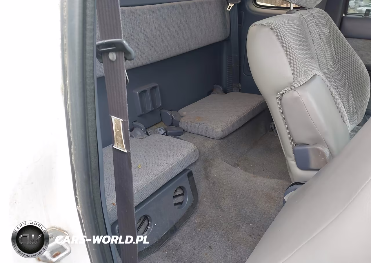 1998 Toyota Tacoma VIN:4TAWM72N2WZ046669 - 8