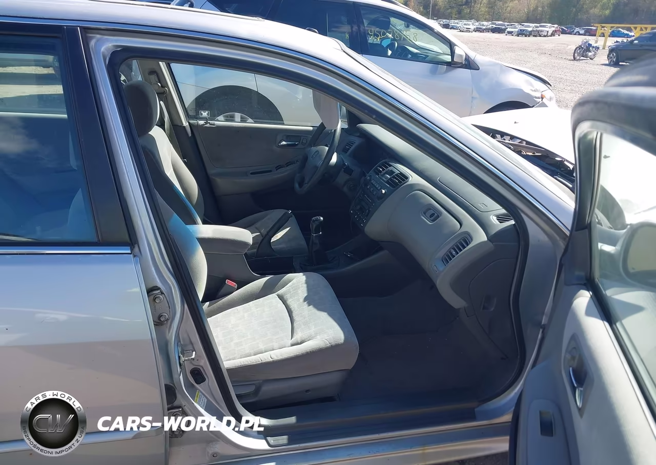2001 Honda Accord 2.3 Ex VIN:1HGCG65871A134592 - 5