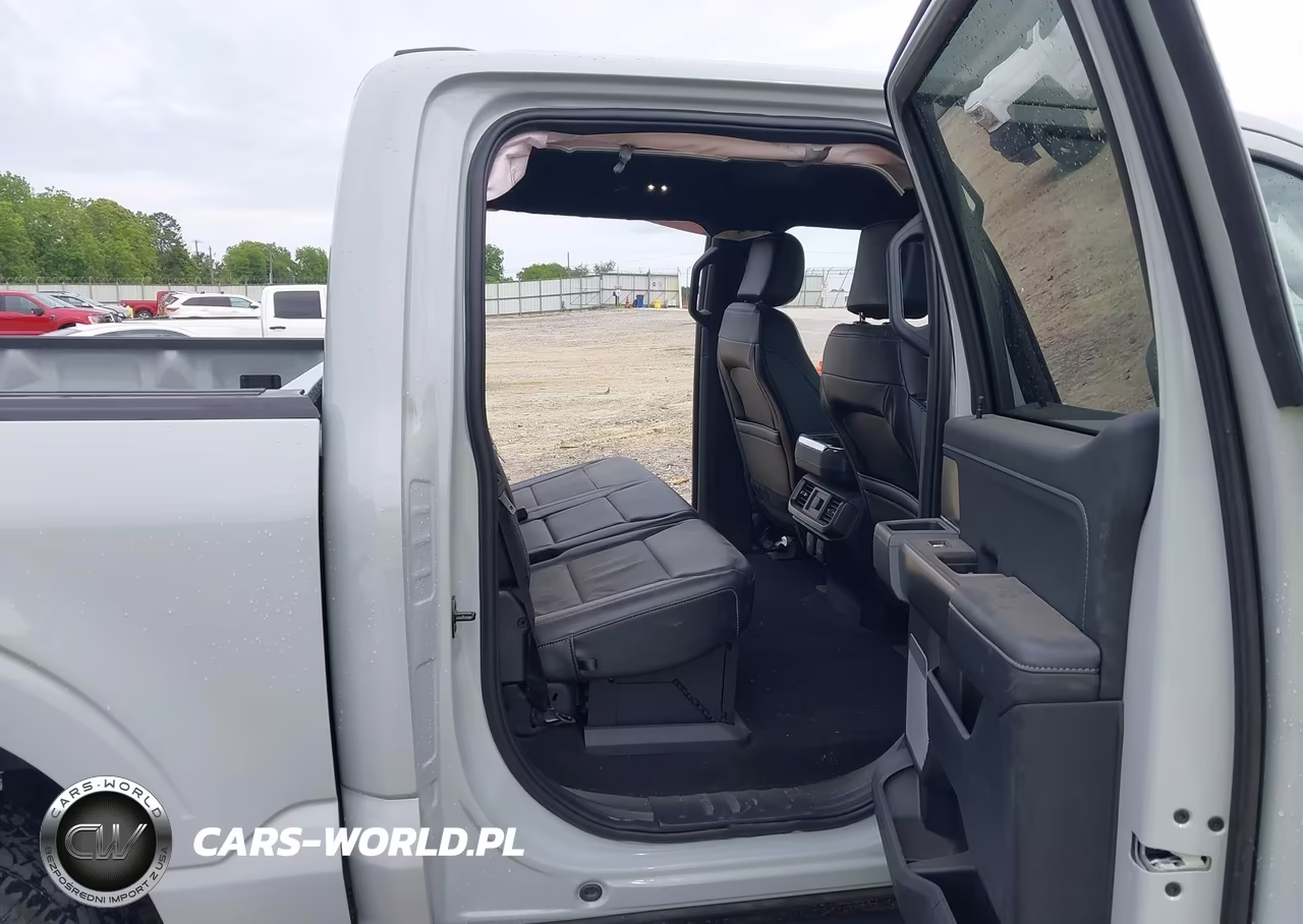 2024 Ford F-150 Xlt VIN:1FTFW3L57RFA03005 - 8