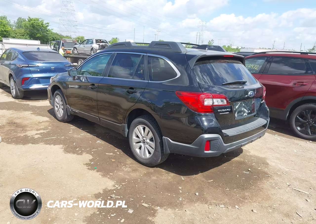 2019 Subaru Outback 2.5I Premium VIN:4S4BSAFC3K3206906 - 3