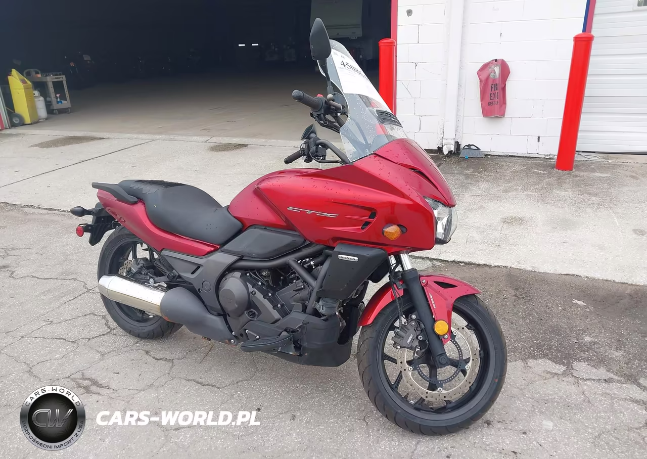 Główne zdjęcie 2014 Honda Ctx700 D