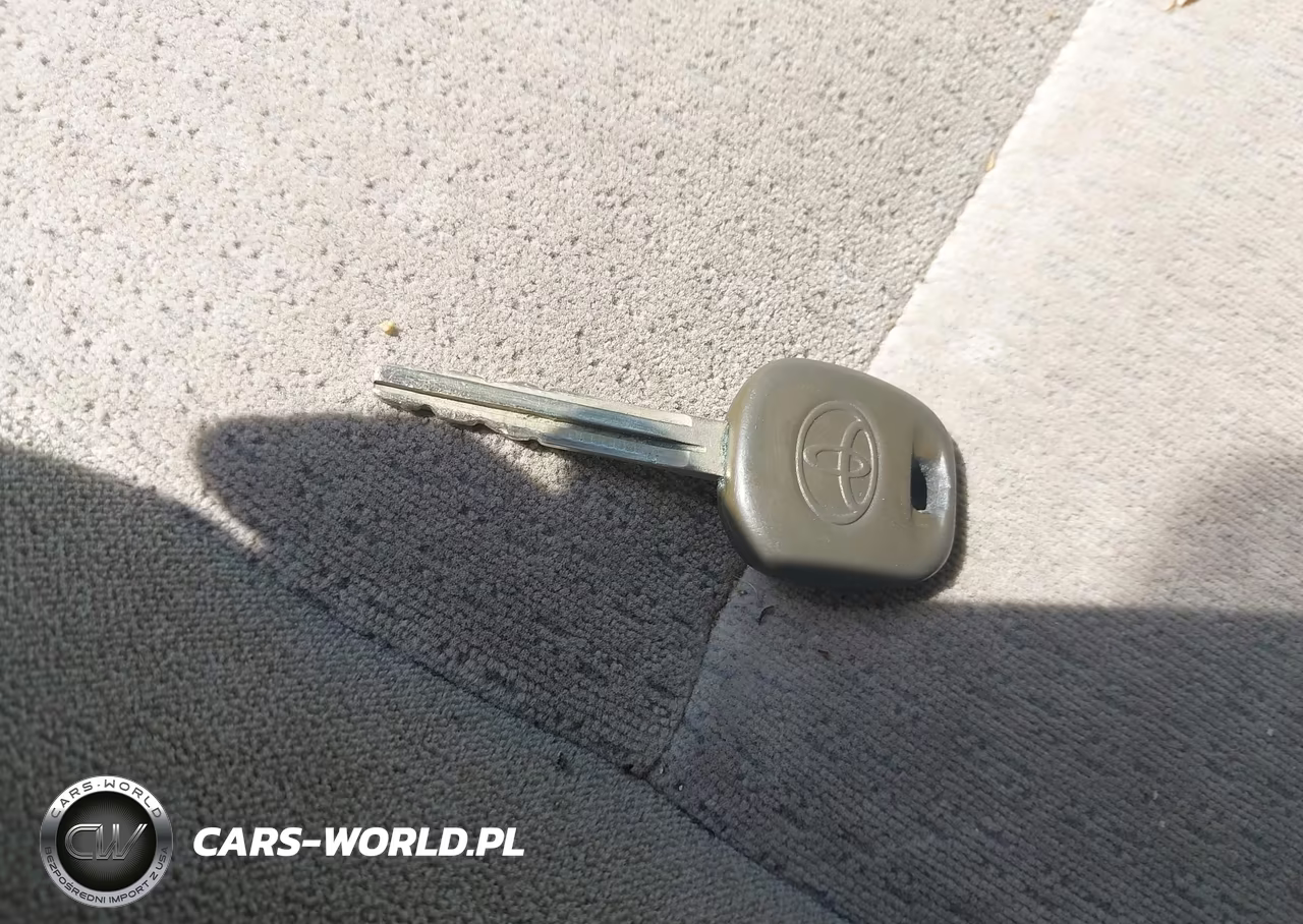 2006 Toyota Corolla Ce VIN:2T1BR32E26C697470 - 11