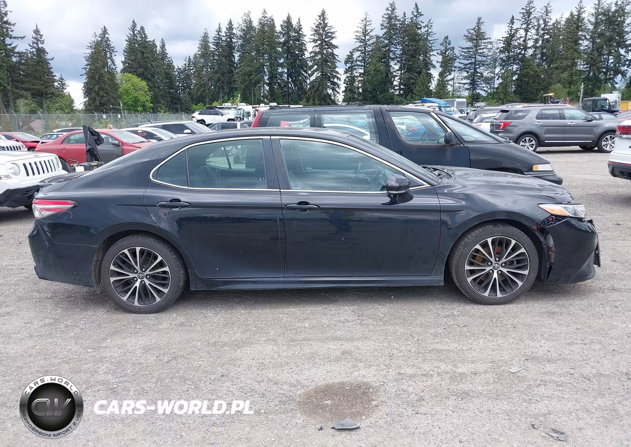 2018 Toyota Camry Se VIN:4T1B11HK4JU088235 - 14
